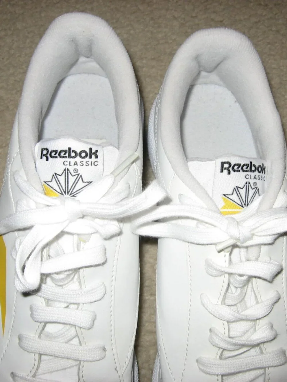Reebok Club Classic Vector Mens Sneakers Shoes Size 11 EUC Like New